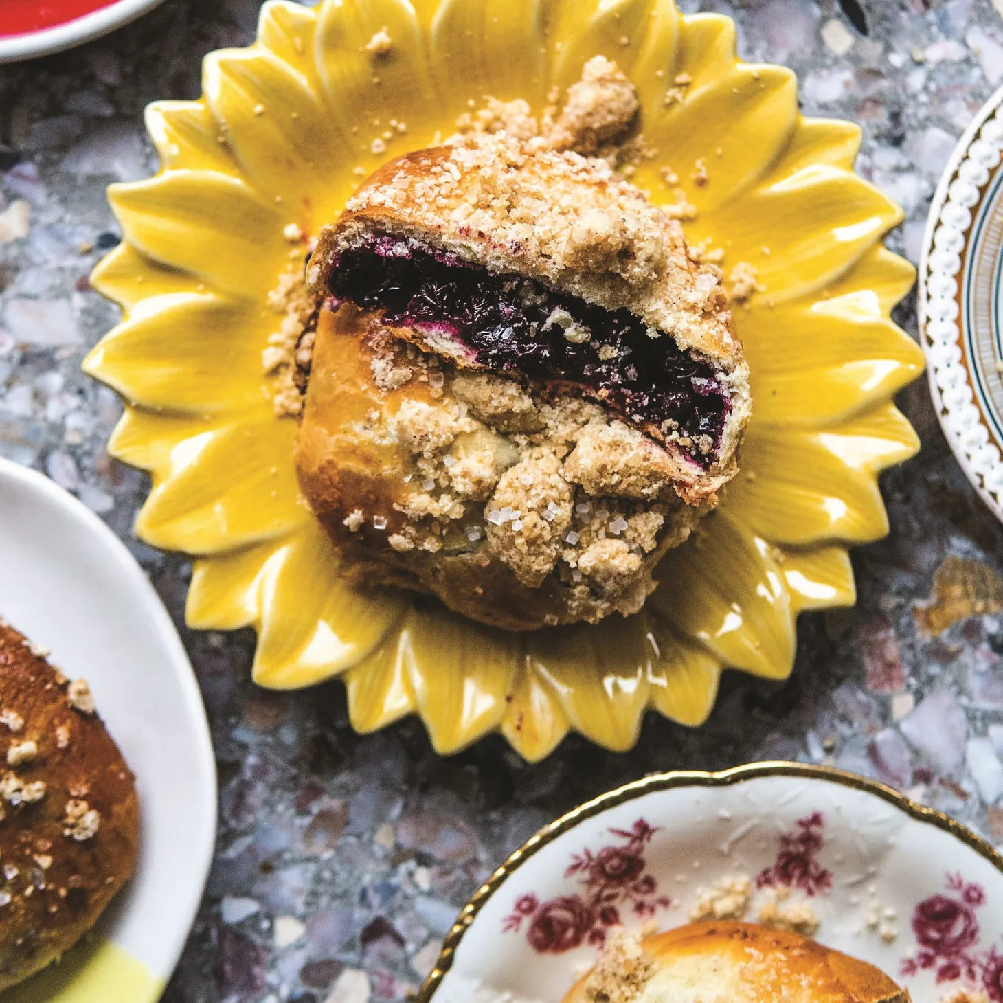 Recipe: Drożdżówki With Black Currant And Brown Butter Streusel
