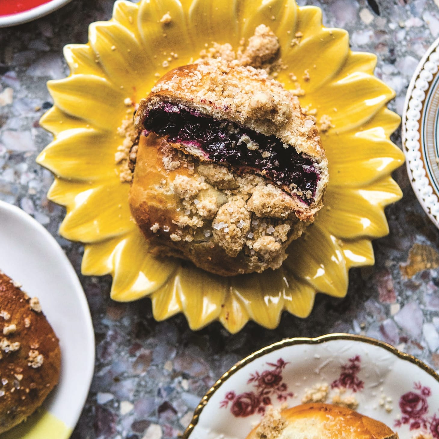 Recipe: Drożdżówki With Black Currant And Brown Butter Streusel